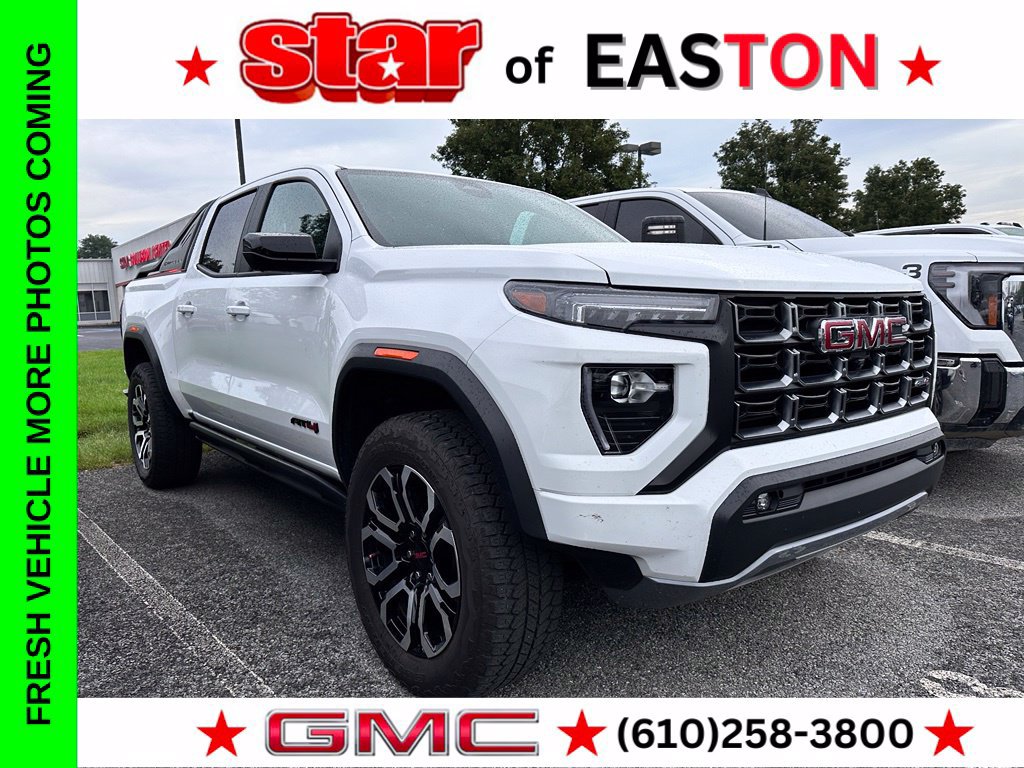 Used 2025 GMC Canyon AT4 w/ Nightfall Edition AWD/4WD image 1