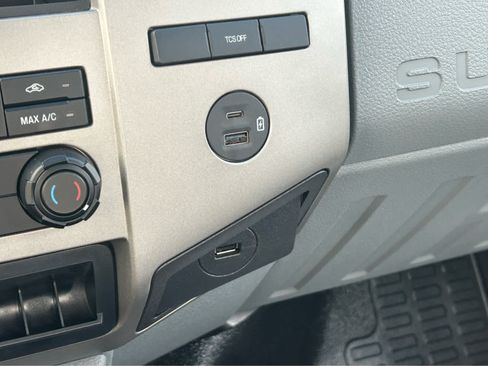 New 2027 Ford F650 2WD Regular Cab Super Duty image 23