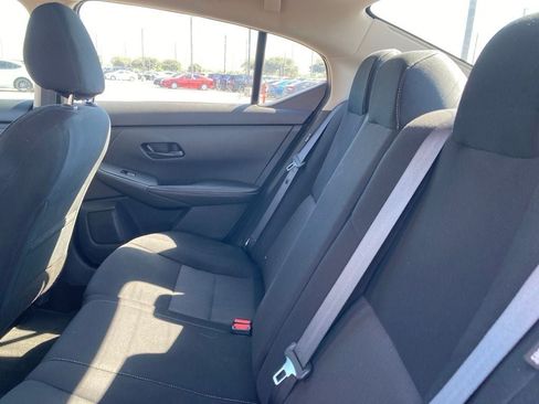 Used 2024 Nissan Sentra SV FWD image 11