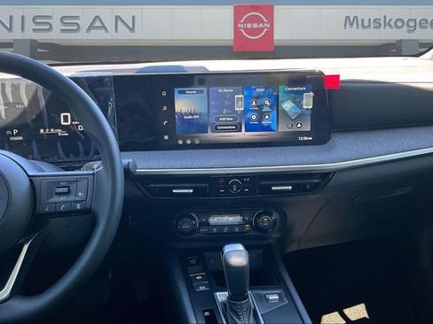 New 2026 Nissan Kicks SV w/ Interior Electronics Package FWD image 11