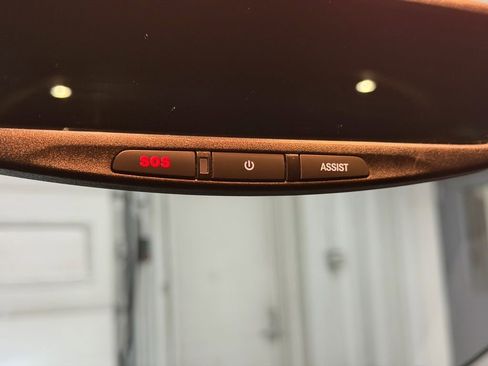 Used 2020 Jeep Cherokee Trailhawk w/ Comfort/Convenience Group image 35