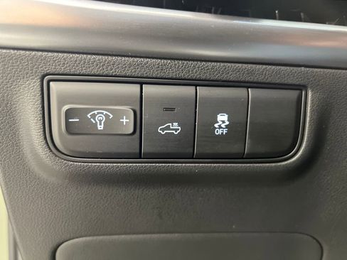 Used 2025 Hyundai Santa Cruz SEL FWD image 32