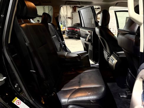 Used 2016 Lexus GX 460 w/ Premium Package AWD/4WD image 22