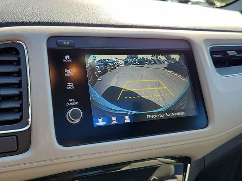 Used 2019 Honda HR-V EX image 6