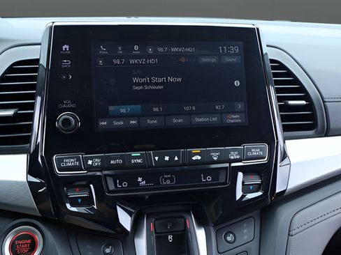 Used 2018 Honda Odyssey EX image 24