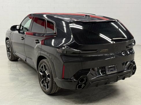 Used 2025 BMW XM Sport Utility 4D image 8