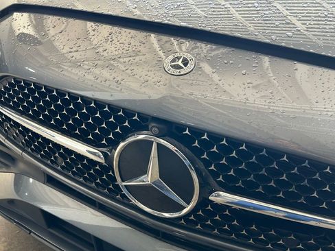 Used 2025 Mercedes-Benz C 300 4MATIC Sedan image 36