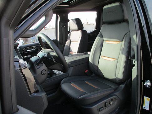 New 2026 GMC Sierra 1500 AT4 w/ AT4 Premium Package image 11