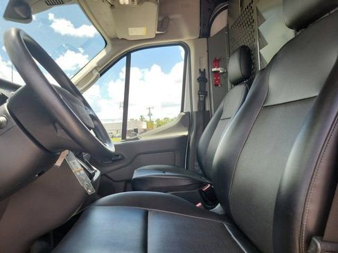 Certified 2023 Ford Transit 250 Medium Roof RWD image 22
