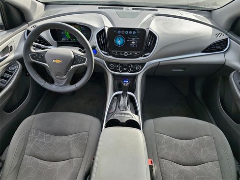 Used 2017 Chevrolet Volt LT w/ Comfort Package image 12