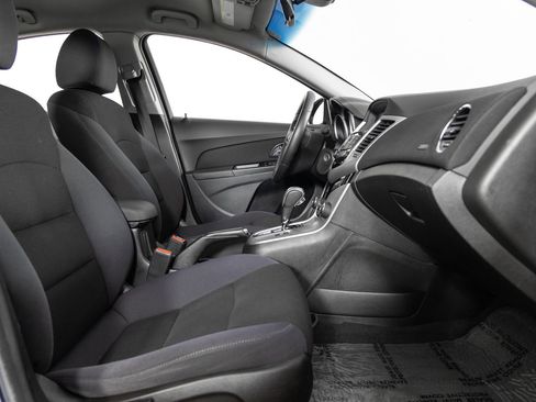 Used 2014 Chevrolet Cruze LT image 26