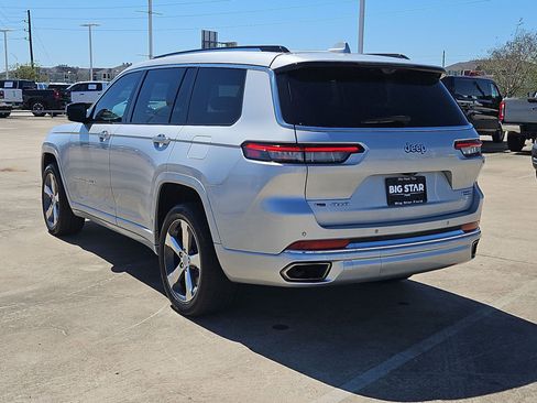 Used 2021 Jeep Grand Cherokee L Overland w/ Luxury Tech Group IV AWD/4WD image 7