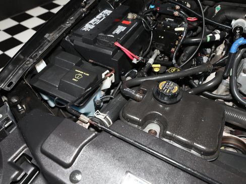 Used 2000 Ford F150 Lightning RWD image 79
