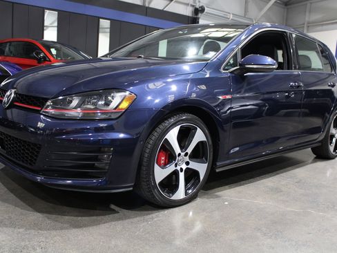 Used 2016 Volkswagen GTI SE FWD image 6