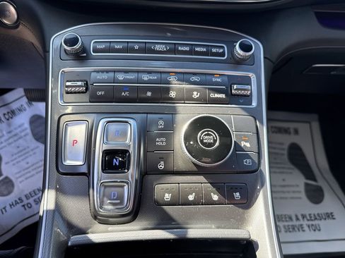 Used 2022 Hyundai Santa Fe Calligraphy image 23