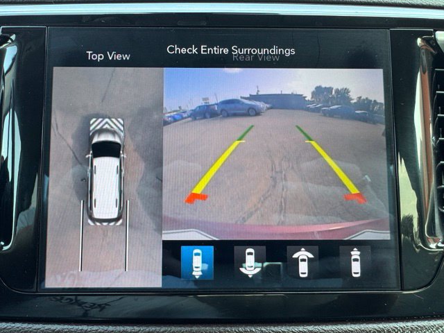 Used 2020 Chrysler Pacifica Touring-L Plus w/ Tire & Wheel Group FWD image 21