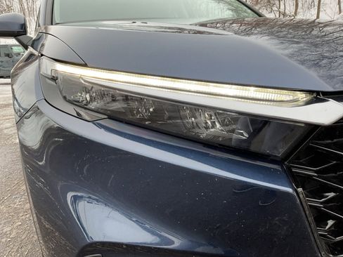 Used 2025 Honda CR-V EX-L image 30