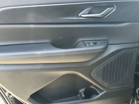 New 2025 Jeep Grand Cherokee L Laredo image 22