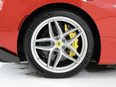 Certified 2019 Ferrari 488 Pista Spider RWD image 24