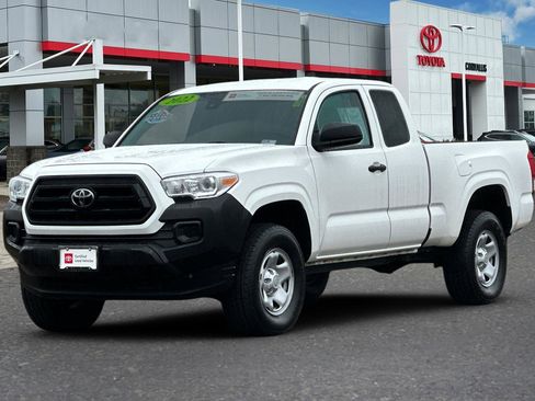 Used 2022 Toyota Tacoma SR image 8