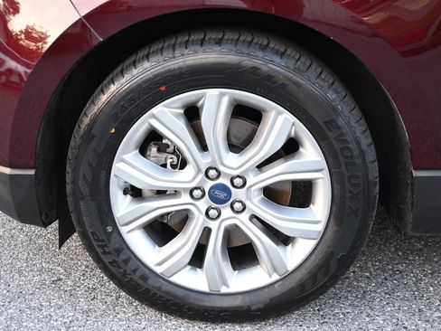 Used 2020 Ford Edge Titanium AWD/4WD image 17