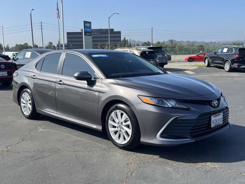 Used 2023 Toyota Camry LE image 26