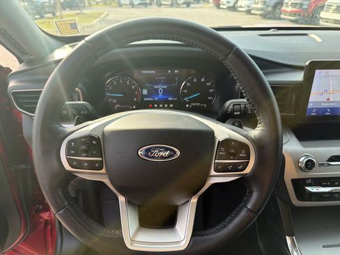 Used 2020 Ford Explorer XLT w/ Equipment Group 202A image 30
