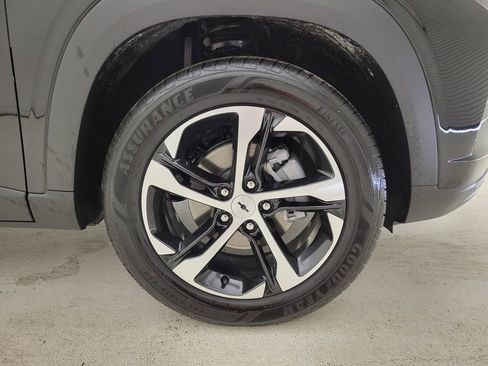 New 2026 Chevrolet Trax RS w/ Sunroof Package FWD image 20