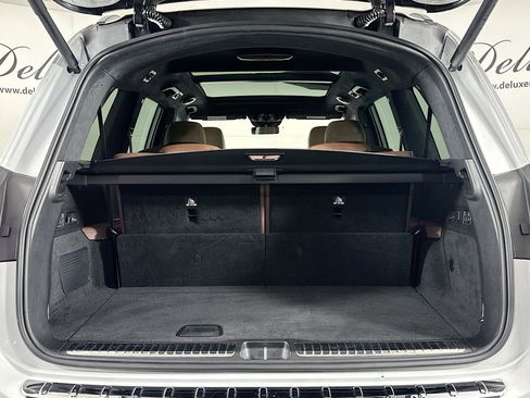 Used 2024 Mercedes-Benz GLS 580 4MATIC w/ E-Active Body Control Package image 25