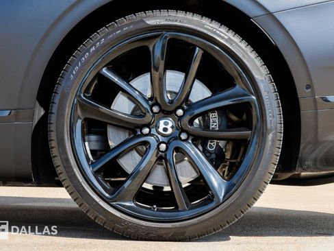 Used 2022 Bentley Continental GT image 10