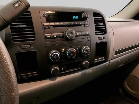 Used 2013 GMC Sierra 1500 W/T w/ Work Truck Preferred Package image 6