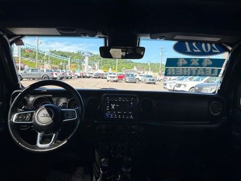 Used 2021 Jeep Wrangler Unlimited Sahara AWD/4WD image 22