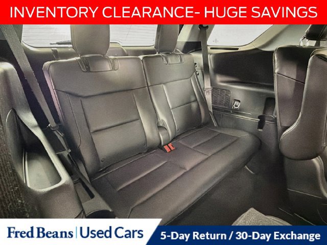 Used 2023 Ford Explorer XLT w/ Equipment Group 202A AWD/4WD image 32