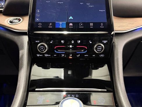 Used 2022 Jeep Grand Cherokee Summit image 24