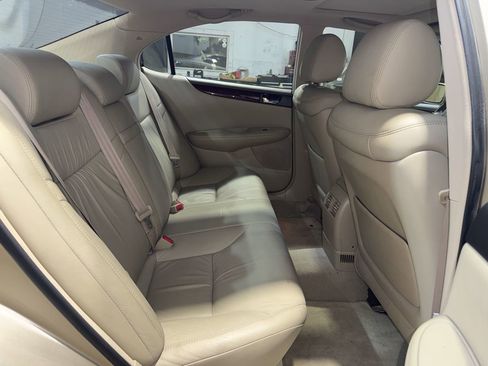 Used 2004 Lexus ES 330 image 25