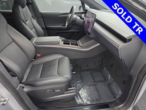 Used 2024 Tesla Model X Base image 26