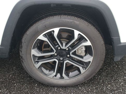 Used 2023 Jeep Compass Limited AWD/4WD image 31