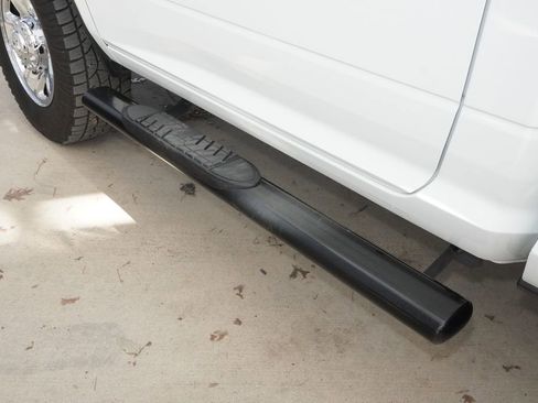 Used 2024 RAM 2500 Tradesman w/ Chrome Appearance Group image 11