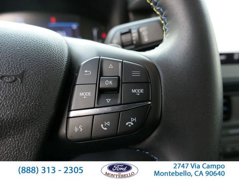 Used 2025 Ford Maverick Lobo image 18