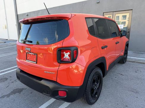 Used 2017 Jeep Renegade Sport w/ Power & Air Group FWD image 11
