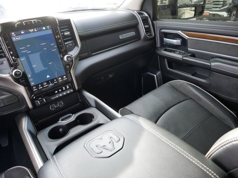 Used 2024 RAM 2500 Laramie image 11