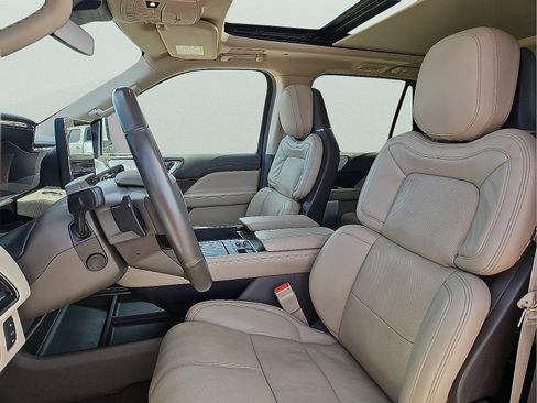 Used 2023 Lincoln Navigator L Reserve AWD/4WD image 14