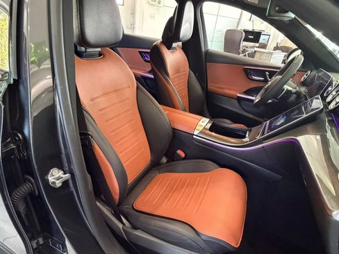 Used 2023 Mercedes-Benz C 300 4MATIC Sedan image 9