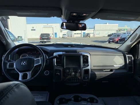 Used 2017 RAM 3500 Laramie image 15