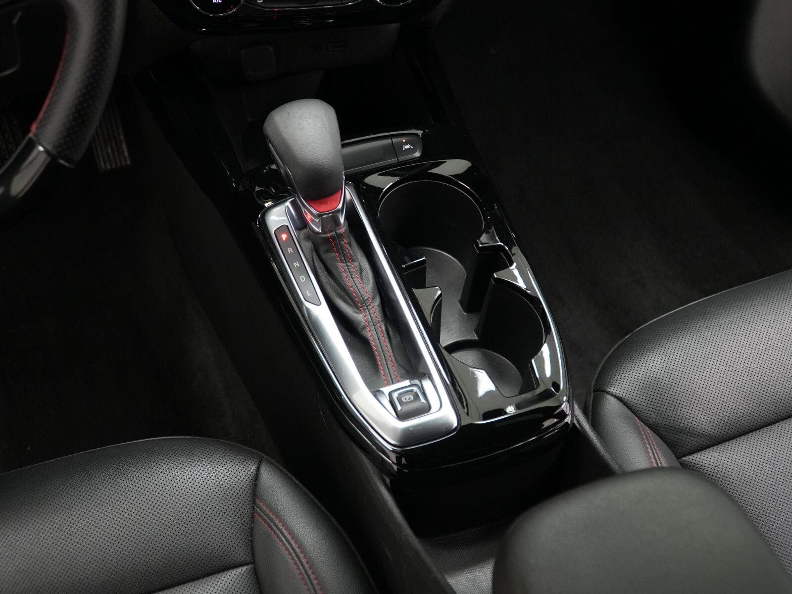 Used 2025 Chevrolet Trax RS w/ Driver Confidence Package FWD image 19