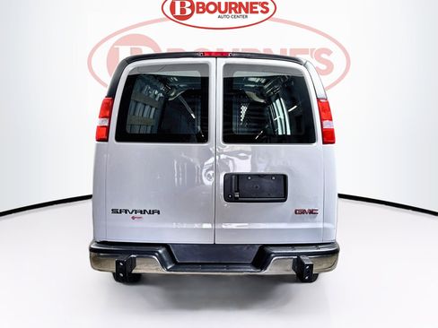 Used 2025 GMC Savana 2500 w/ Driver Convenience Package RWD image 7