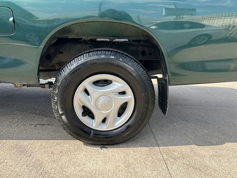 Used 2003 Toyota Tundra 2WD Regular Cab image 14