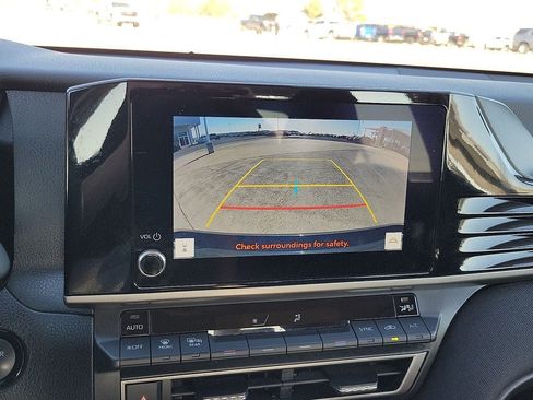 Used 2025 Toyota Camry LE FWD image 16
