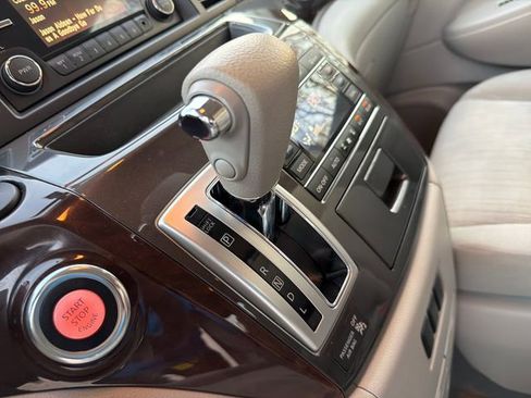Used 2012 Nissan Quest SV image 24