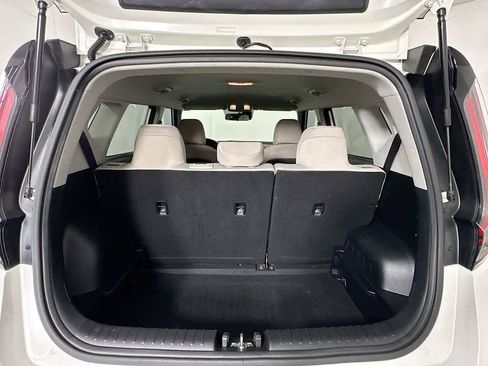 Used 2023 Kia Soul LX image 20